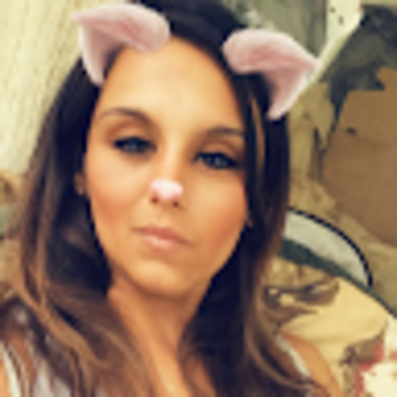 Meet your Posher, Catherine - Picture 1 of 1